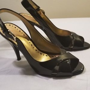 Ladies shoes
